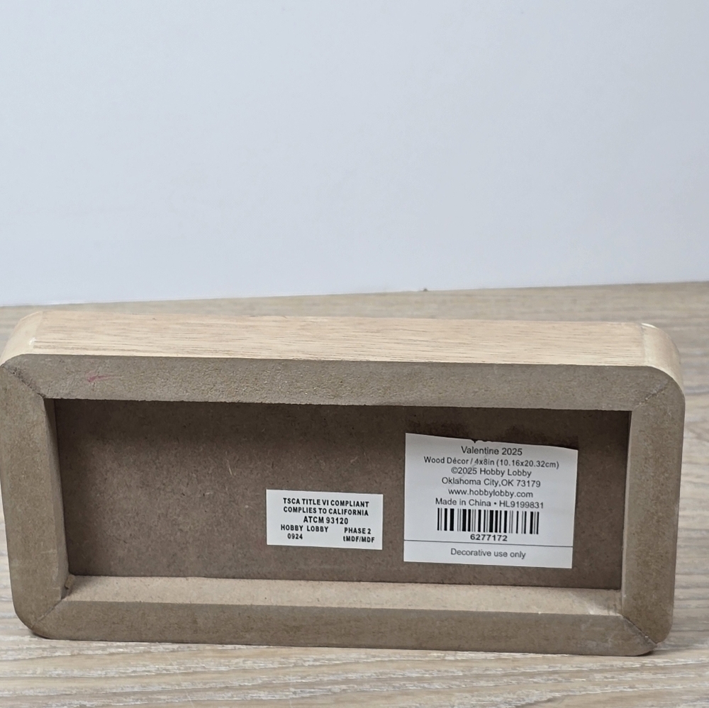 I Love You Wooden Sign Distressed 4x8 Nwt - Picture 2 of 2